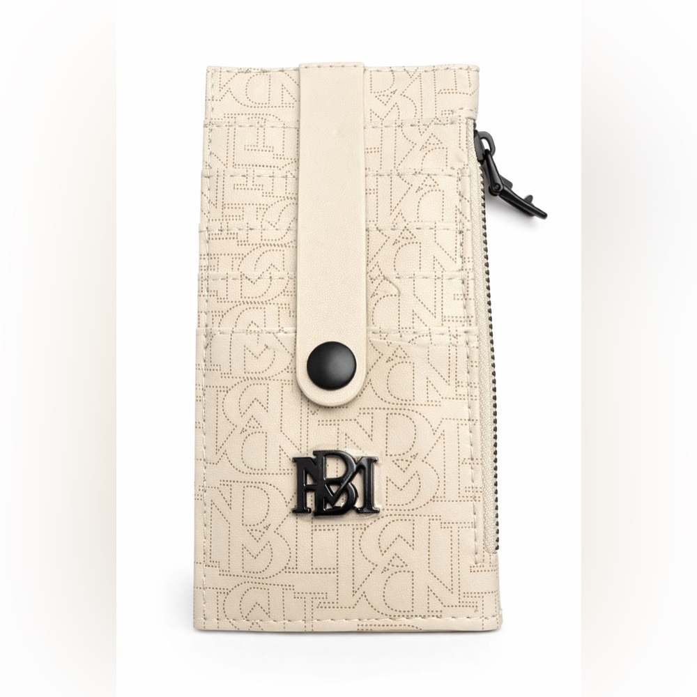 NWT Bradgley Mischka Cream Embossed Wallet